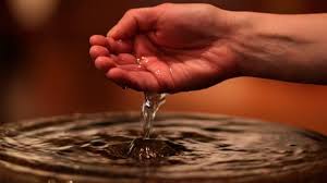 Devo aceitar ser padrinho em um batismo infantil? Uma reflexão para cristãos evangélicos